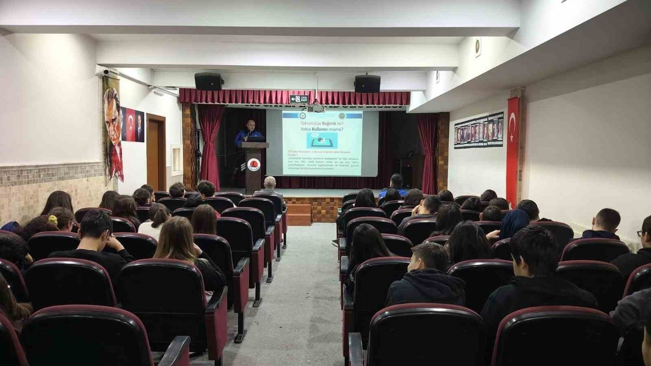 Lise öğrencilerine polisten eğitim
