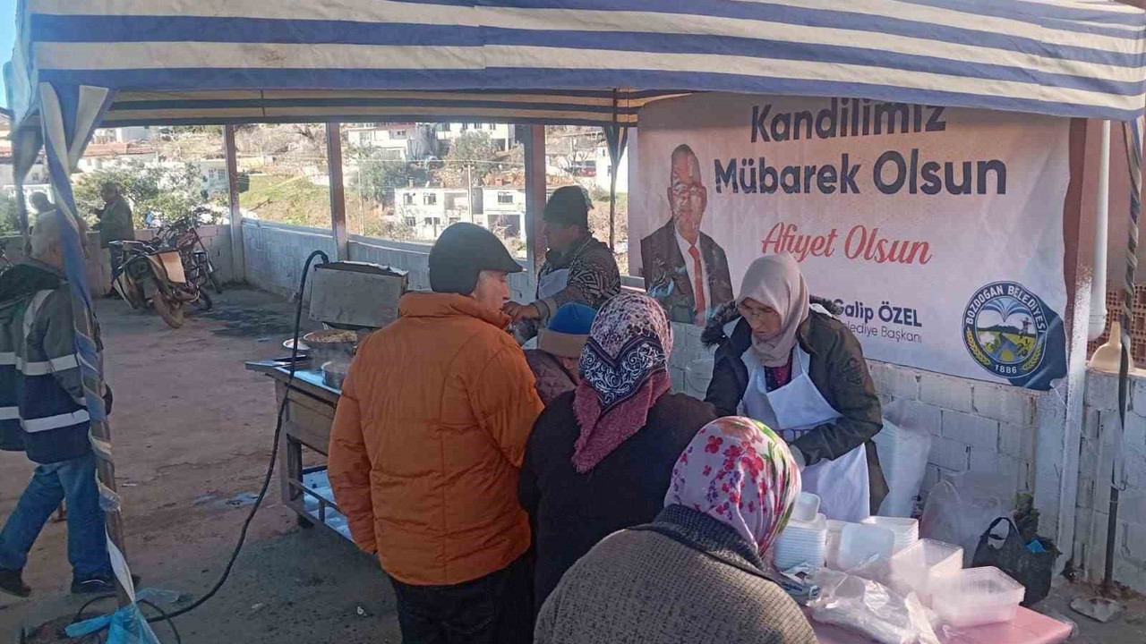 Bozdoğan Belediyesi’nden vatandaşa lokma ikramı
