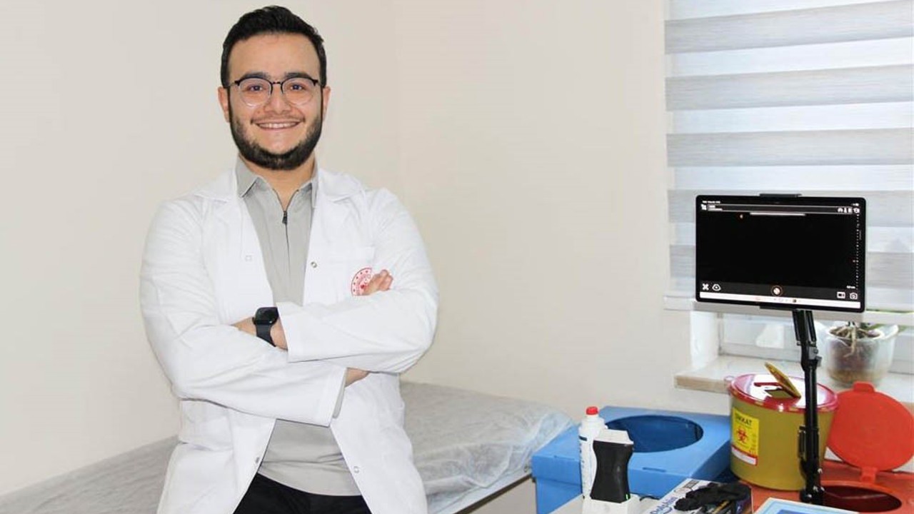 Yanlış duruş boyun sağlığını tehdit ediyor
