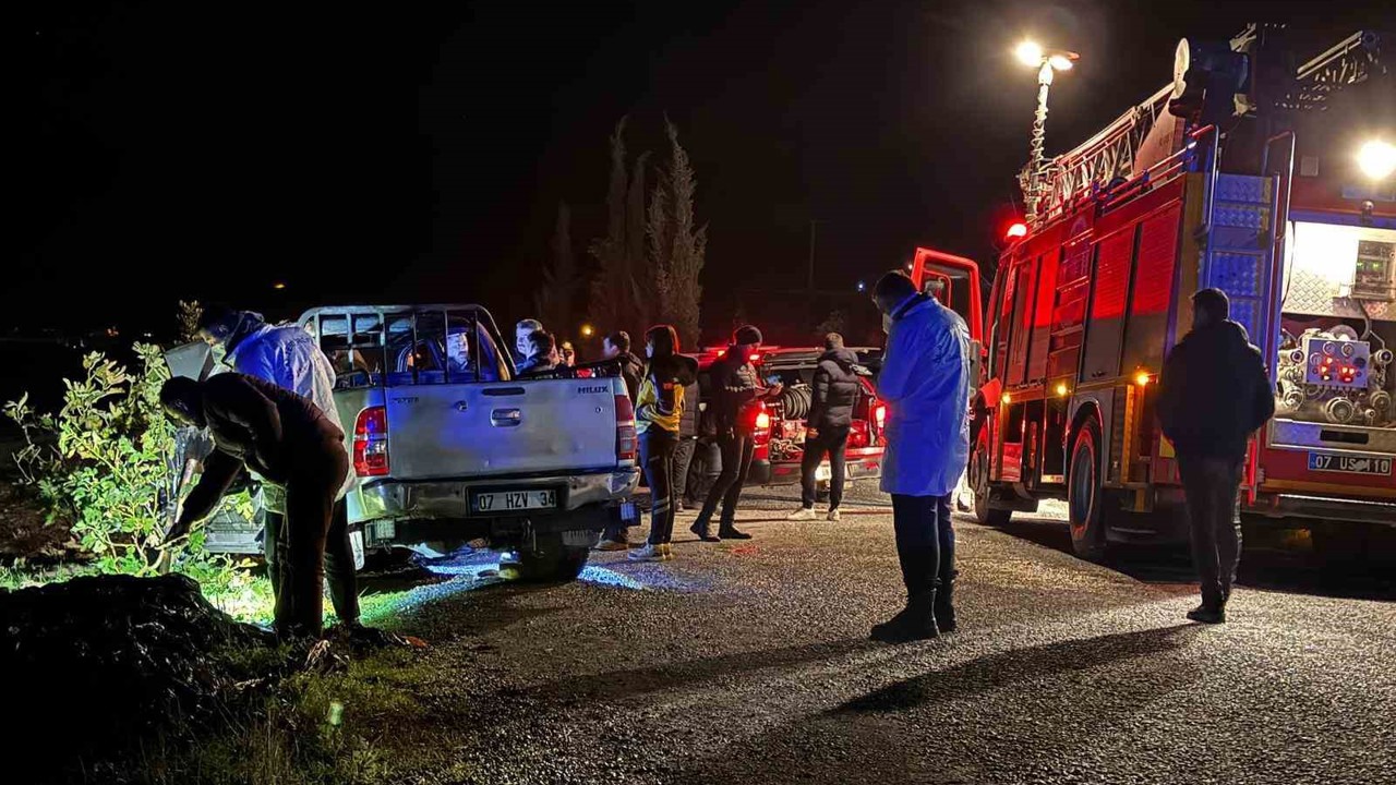 Antalya’da araç içinde yanmış ceset bulundu

