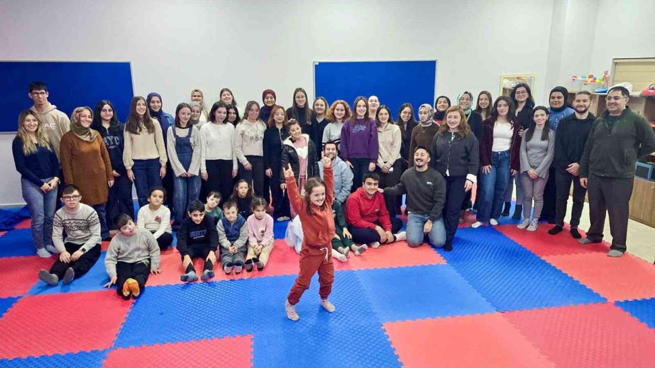 Özel eğitim öğrencileri BŞEÜ’de oyunla öğrenmenin keyfini yaşadı
