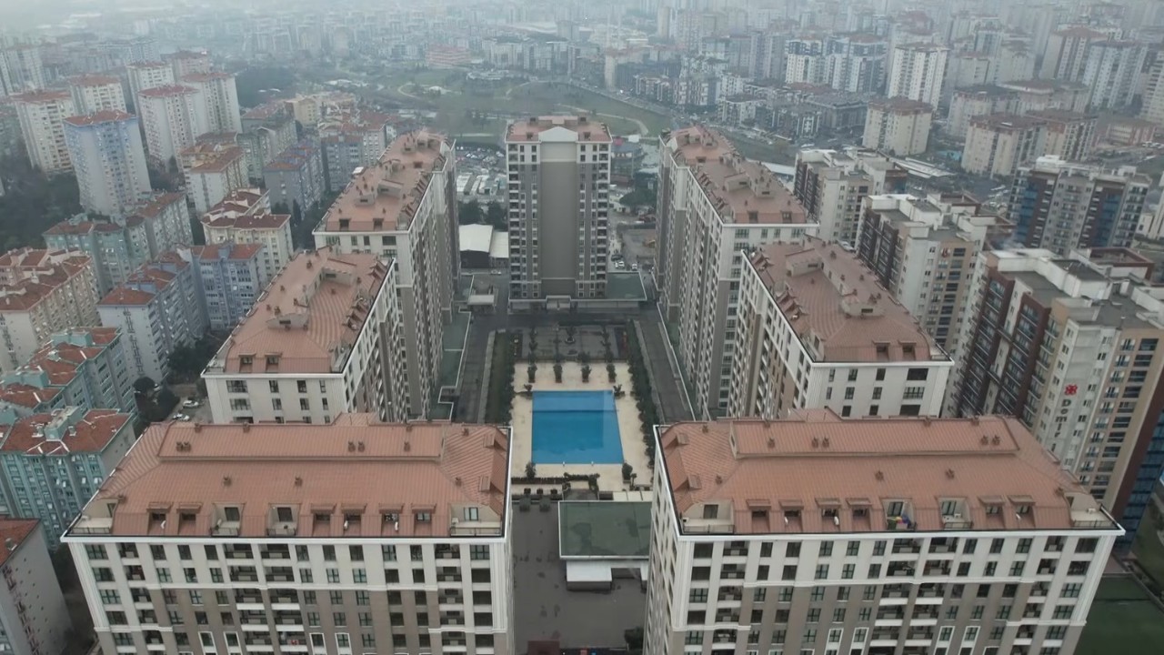 Voleybolcu Derya Çayırgan’ın "biriktirip aldım" dediği lüks rezidans görüntülendi
