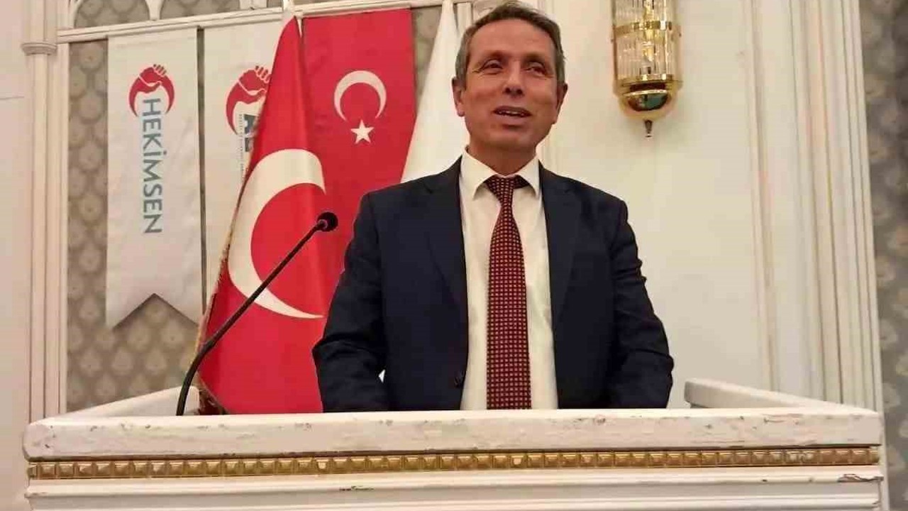 DES Genel Başkanı Çelebi’den velilere karne uyarısı: "Sevginizi notlara bağlamayın"
