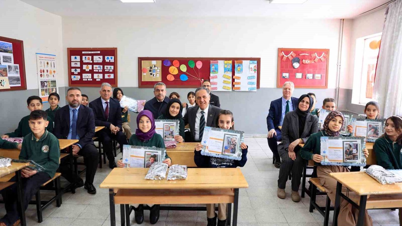 Bingöl’de 58 bin öğrenci karne sevinci yaşadı
