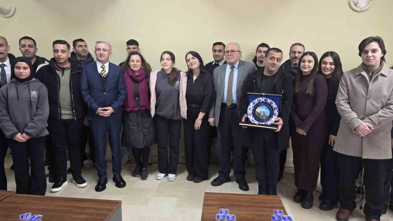 Üniversite öğrencilerinden Lice’de anlamlı proje: Kütüphane kuruldu
