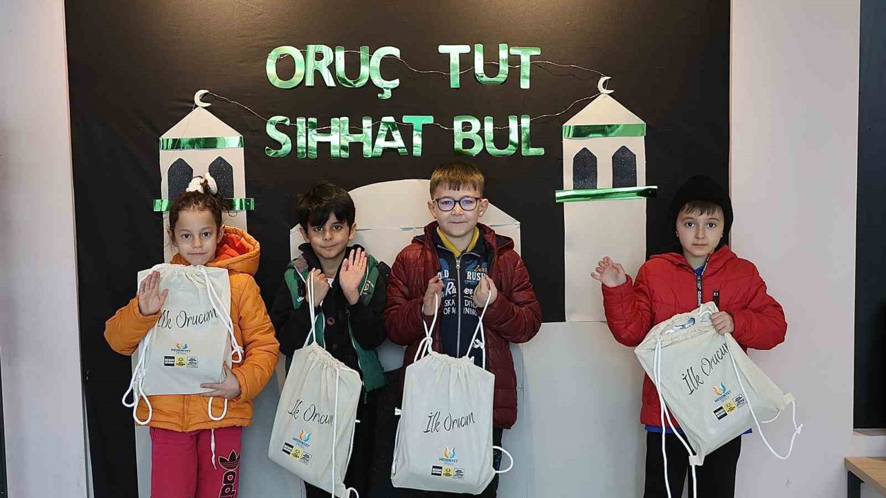 Konya Büyükşehir çocukları ilk oruç hediyesiyle sevindirecek
