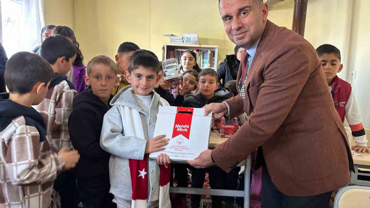 Şehitlerin emanetlerine ilk karnede anlamlı dokunuş
