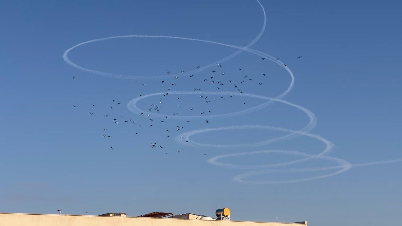 Suriye sınırı semalarında ilginç görüntü
