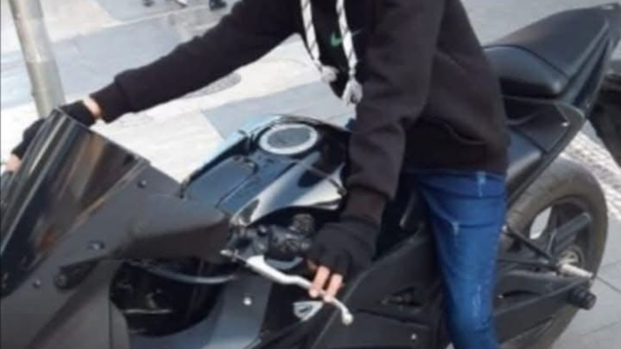 Araçla çarpışan bisikletli genç hayatını kaybetti
