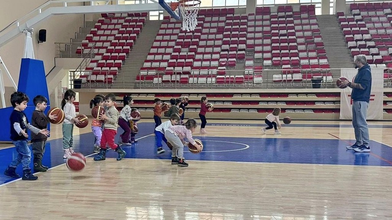 Eskişehirli miniklerin spor keyfi
