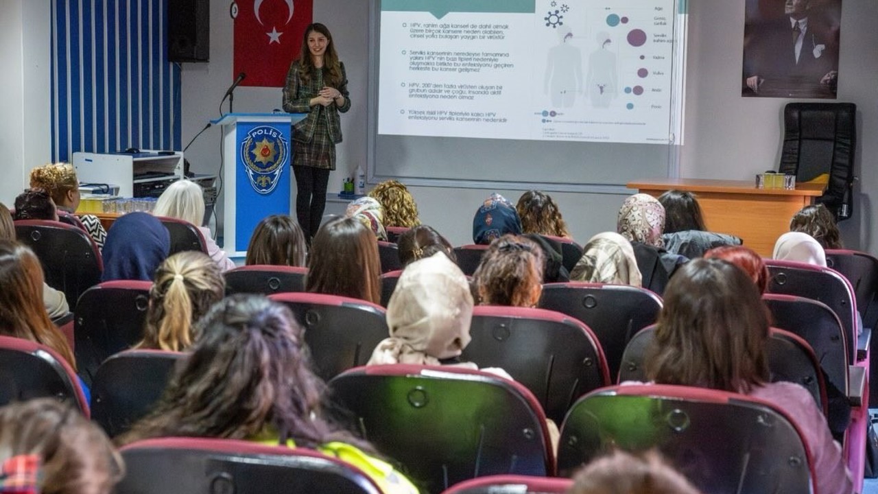 Bilecik’te rahim ağzı kanseri farkındalık semineri
