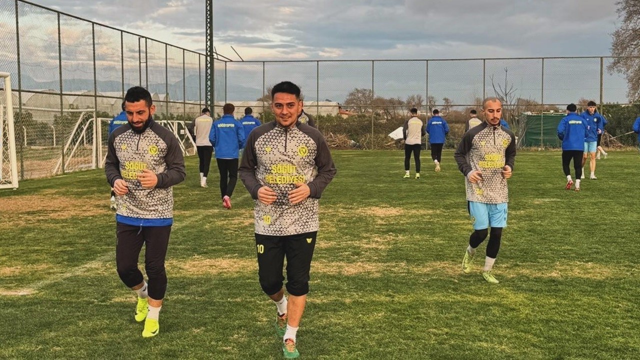 Söğütspor’un Antalya kampı başladı
