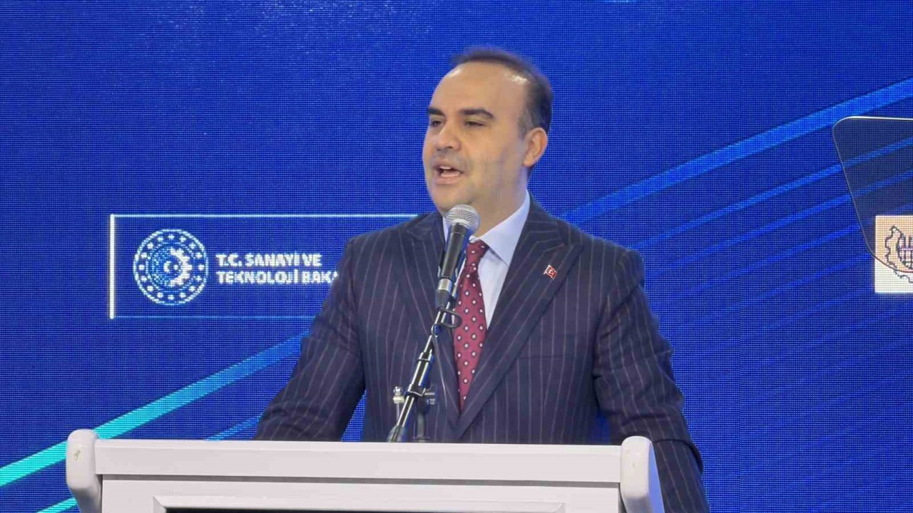 Bakan Kacır: "Türkiye’yi üretim ve teknolojide bambaşka bir lige taşıyoruz"
