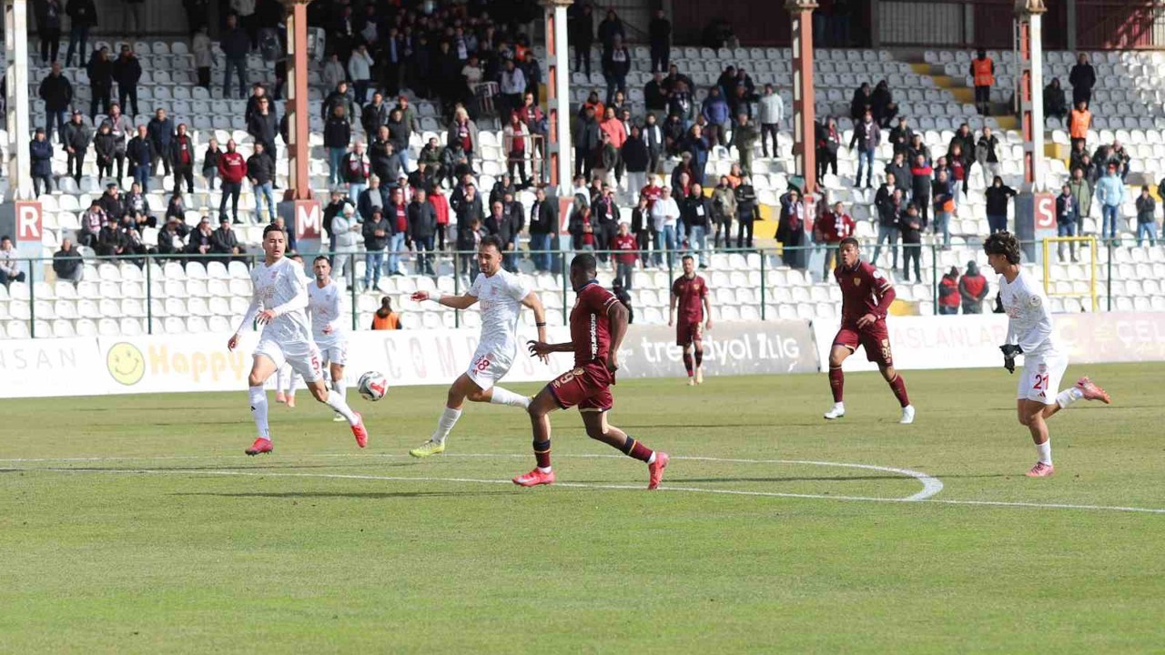 Trendyol 1. Lig: Bandırmaspor: 4 - Pendiksporspor: 1
