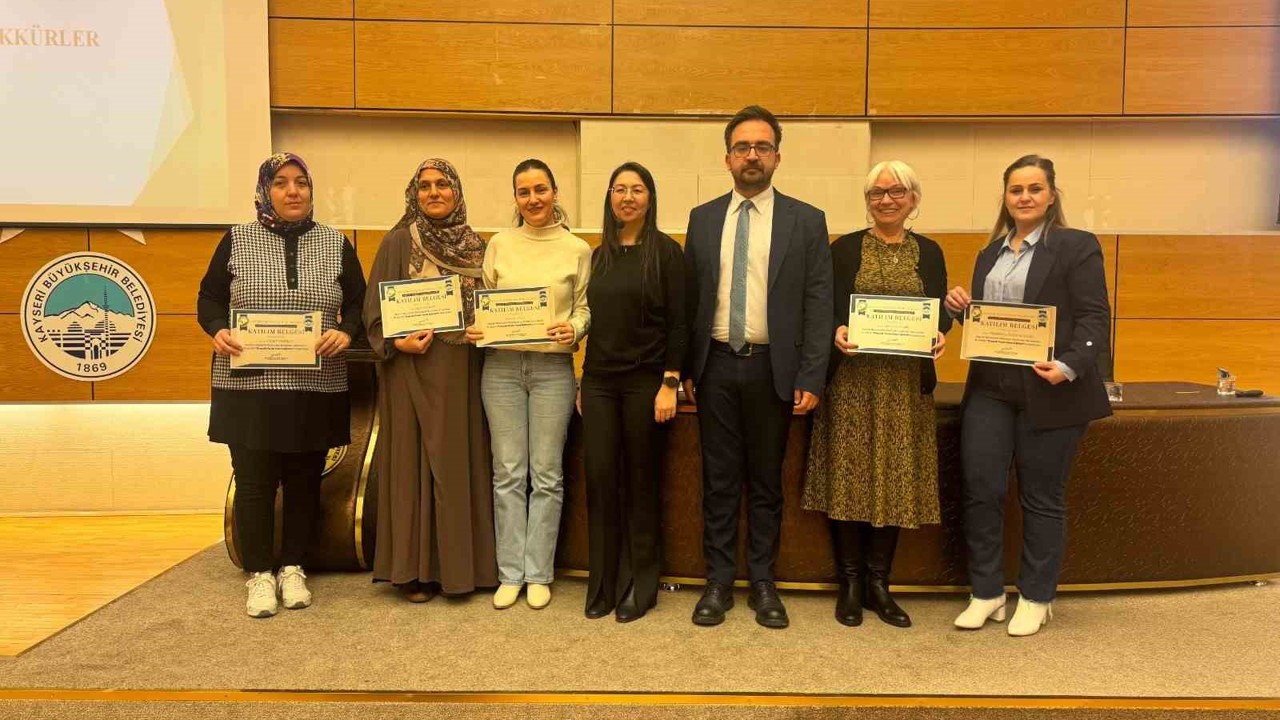 Büyükşehir, organik tarım eğitimi alan kursiyerlere sertifikalarını verdi
