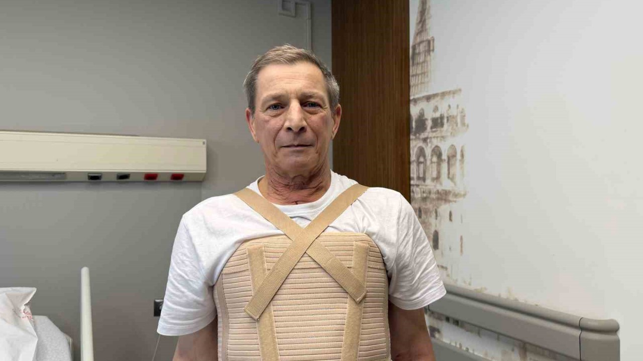 Havalimanında kalbinden rahatsızlanan hastaya şehir hastanesinde ’hayat’ dokunuşu
