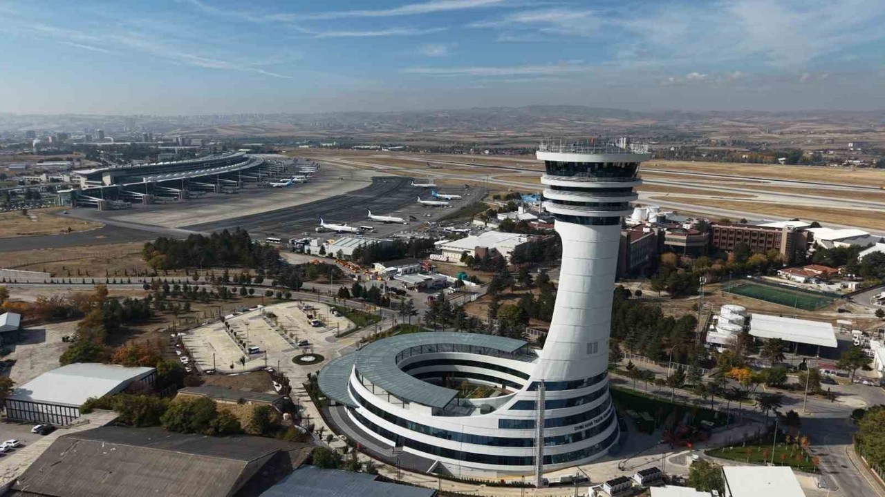 Esenboğa Havalimanı’nın 3. pisti ve yeni kulesi Cumhurbaşkanı Recep Tayyip Erdoğan tarafından hizmete açılacak
