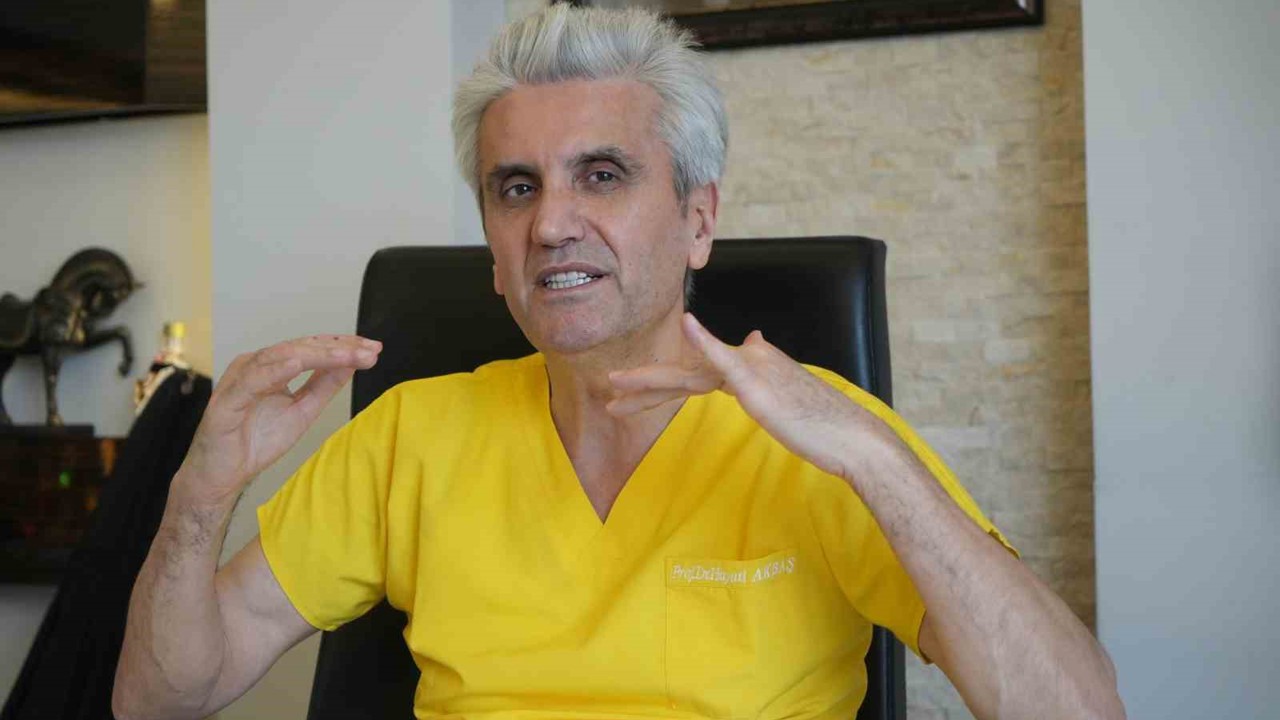 Ünlü estetikçi açıkladı: "Yüz germe ameliyatı sonrası PRP, mezoterapi ve lazer uygulamaları önem taşıyor"
