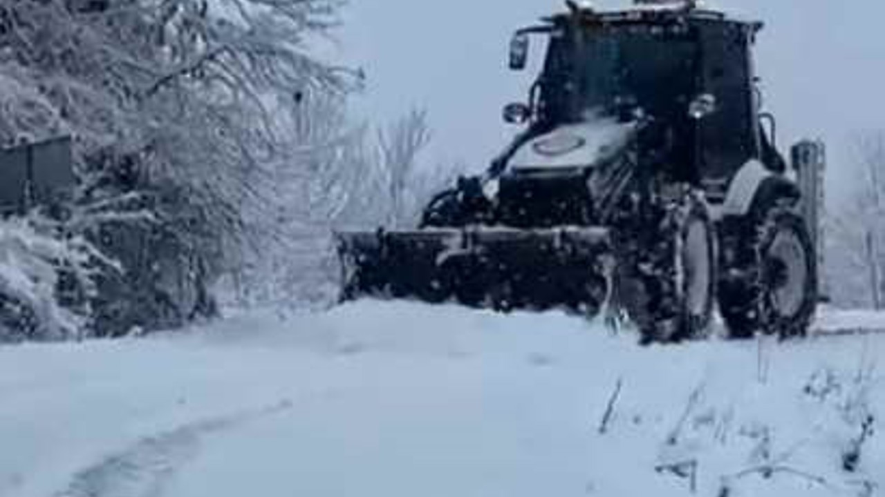 Zonguldak’ta kar yağışı nedeniyle 82 köy yolu ulaşıma kapandı
