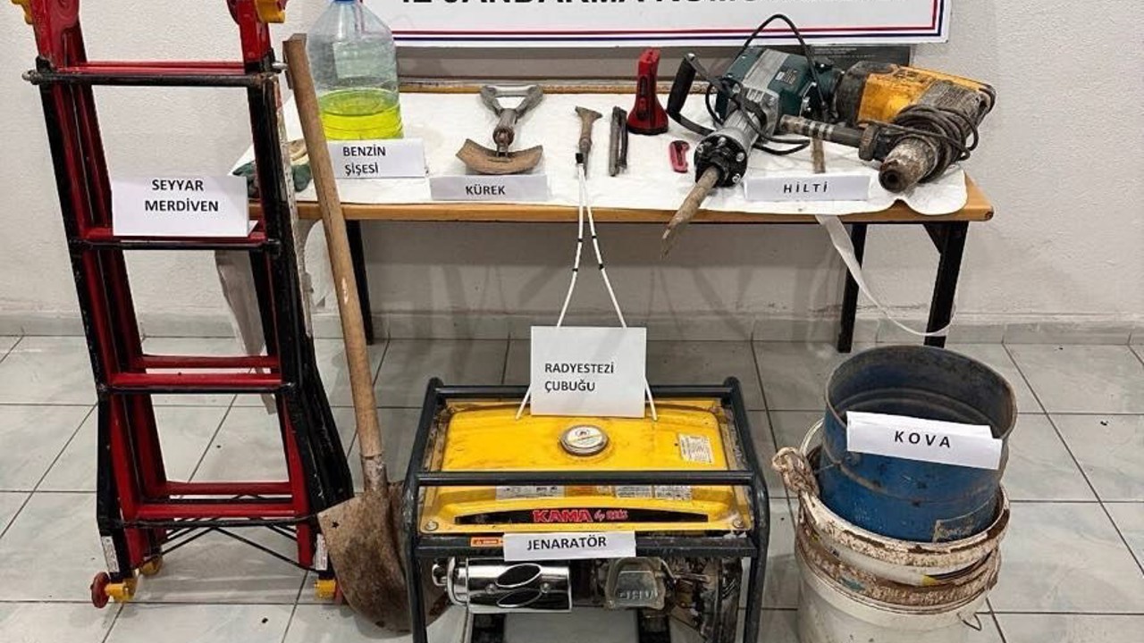 Kırıkkale’de kaçak kazı yapan 2 şahıs yakalandı
