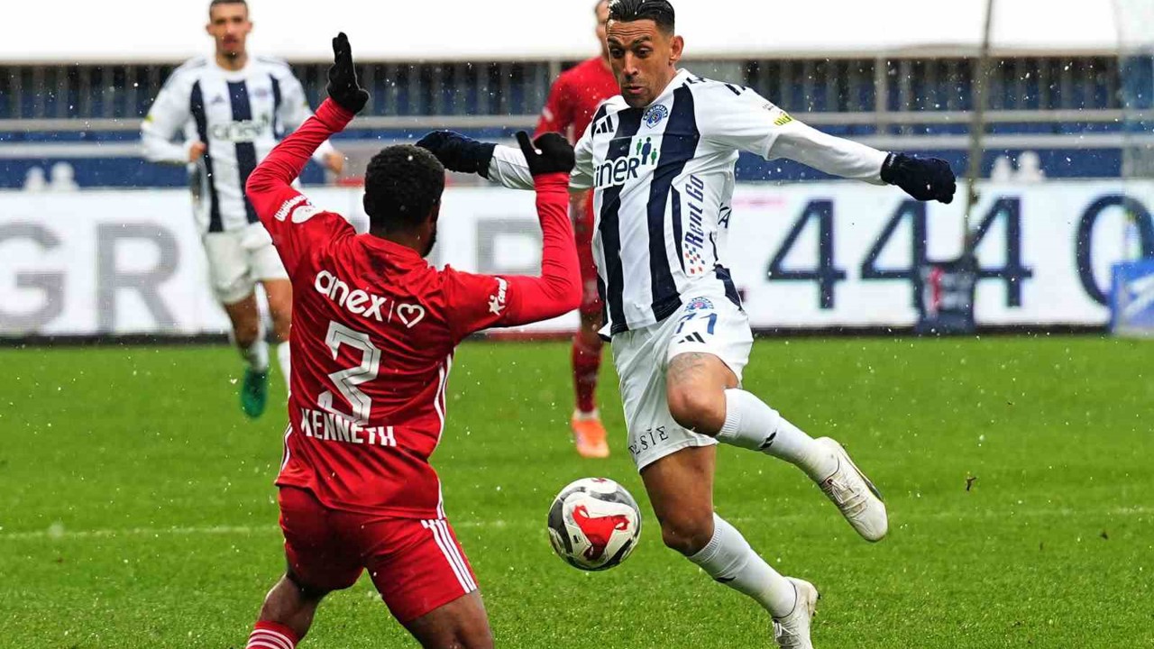 Trendyol Süper Lig: Kasımpaşa: 0 - Antalyaspor: 0 (Maç devam ediyor)
