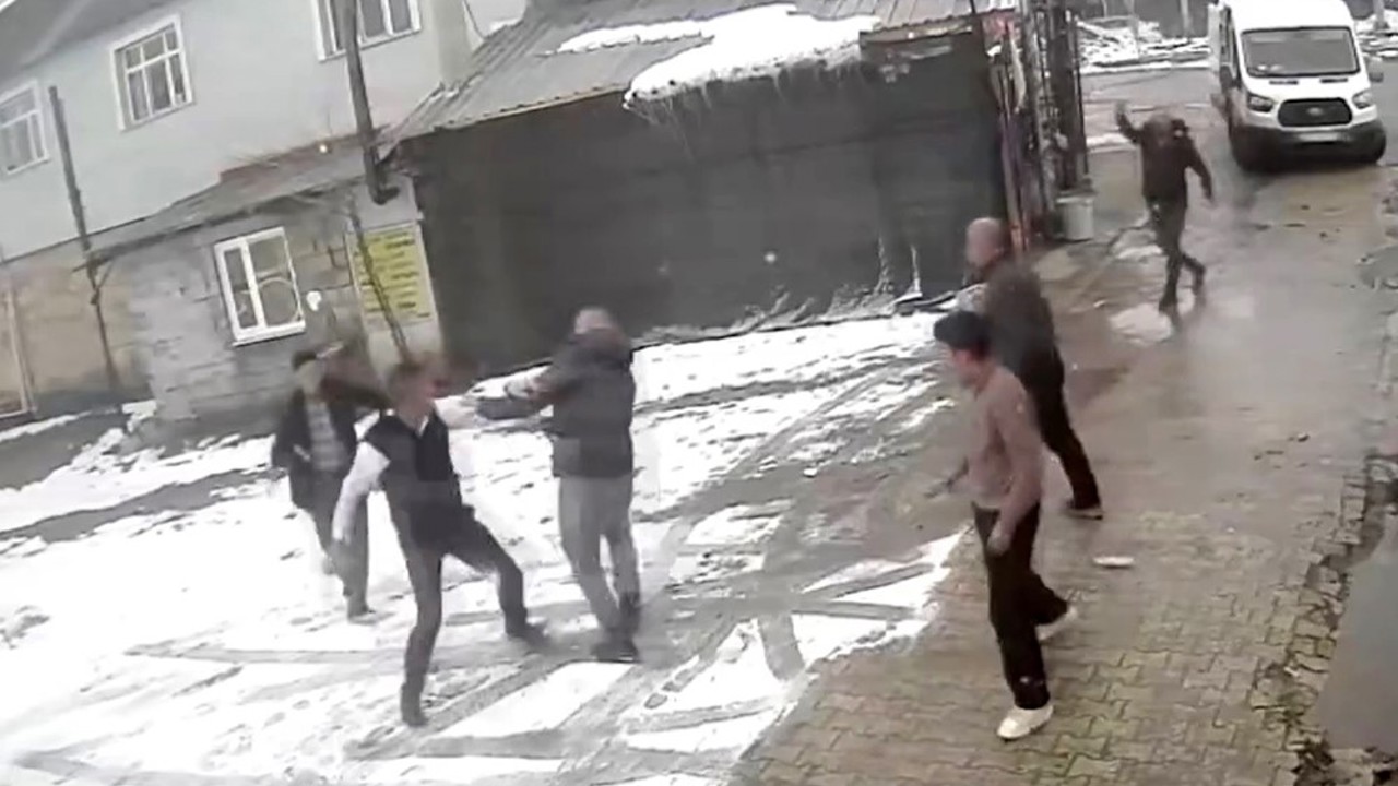 Elazığ’daki kavga, tuvaletini duvara yapan yolcu nedeniyle çıkmış
