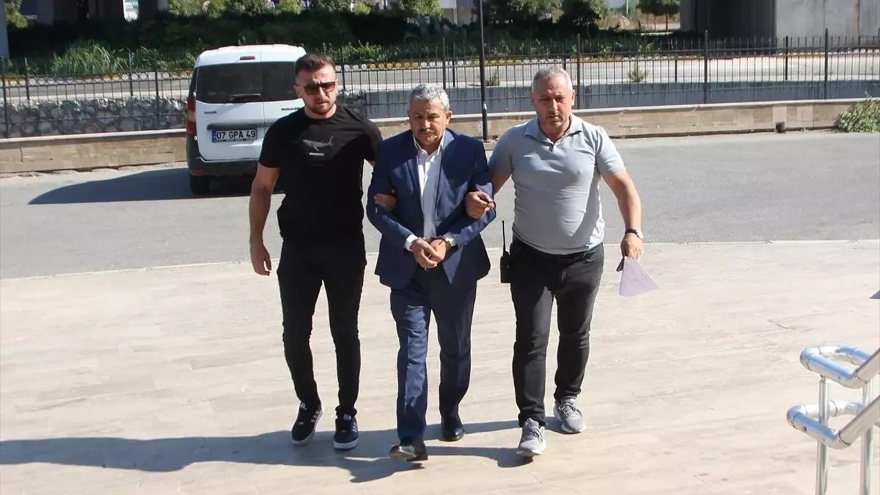 Eski meclis üyesini öldüren eski belediye başkan yardımcısına müebbet hapis cezası
