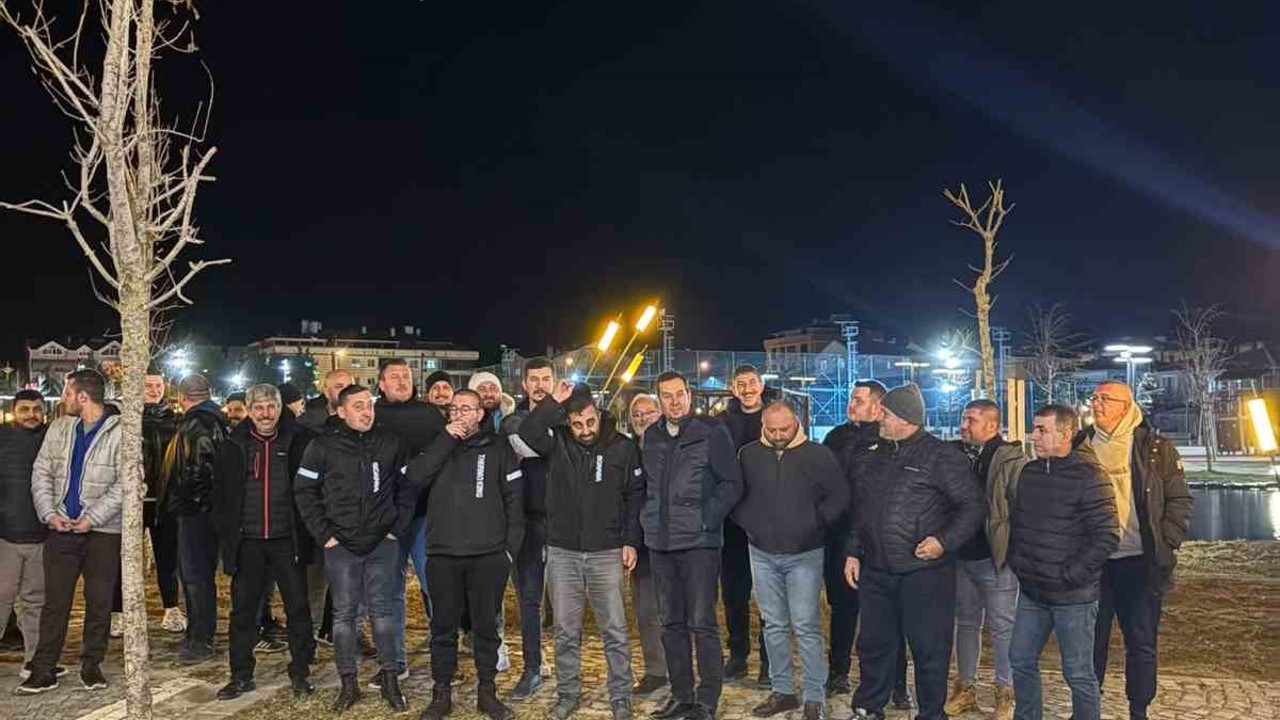 Pınarhisarlı tır şoförlerinden tır parkına tepki
