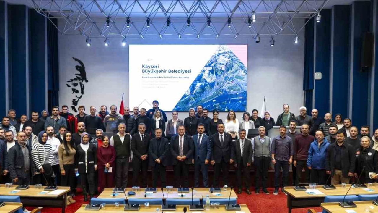 Kayseri Büyükşehir’den 2025’te 24 farklı personel eğitimi ve 153 üniversite öğrencisine staj imkânı
