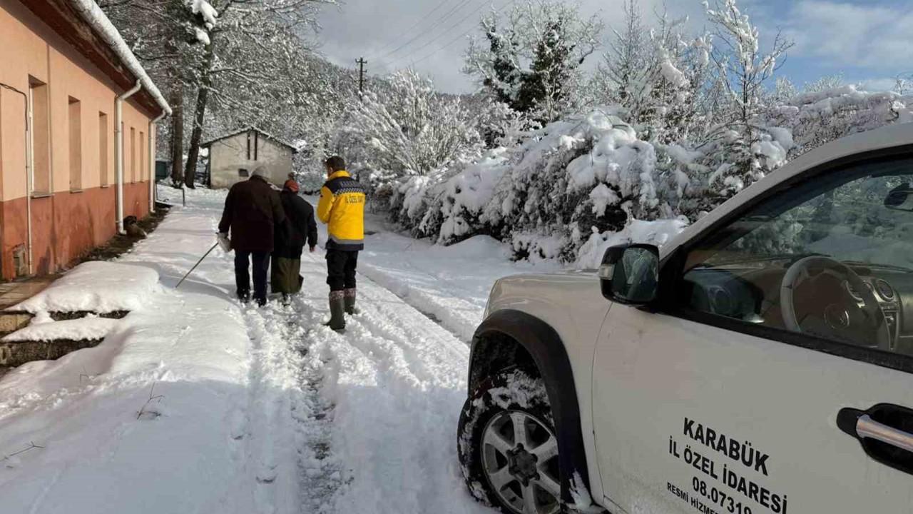 Zorlu kış şartlarında hastalar yalnız bırakılmadı
