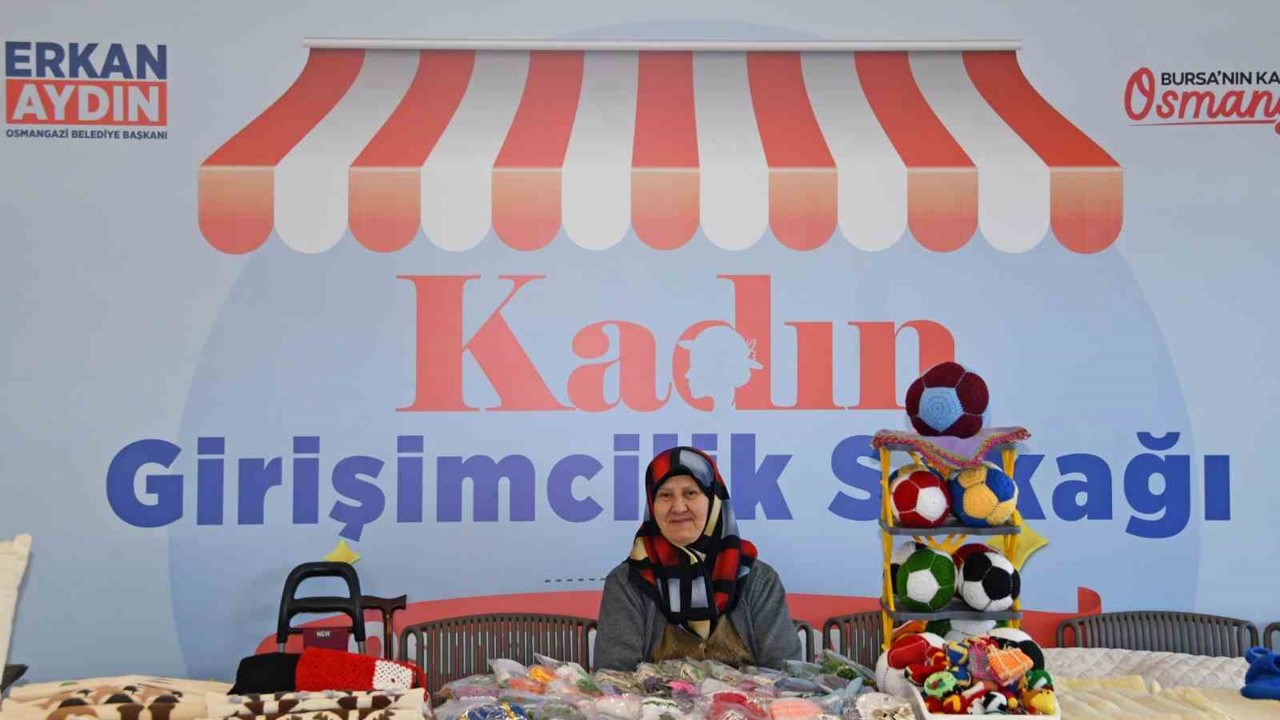 Girişimci kadınların el emeği Osmangazi Meydanı’nda buluştu
