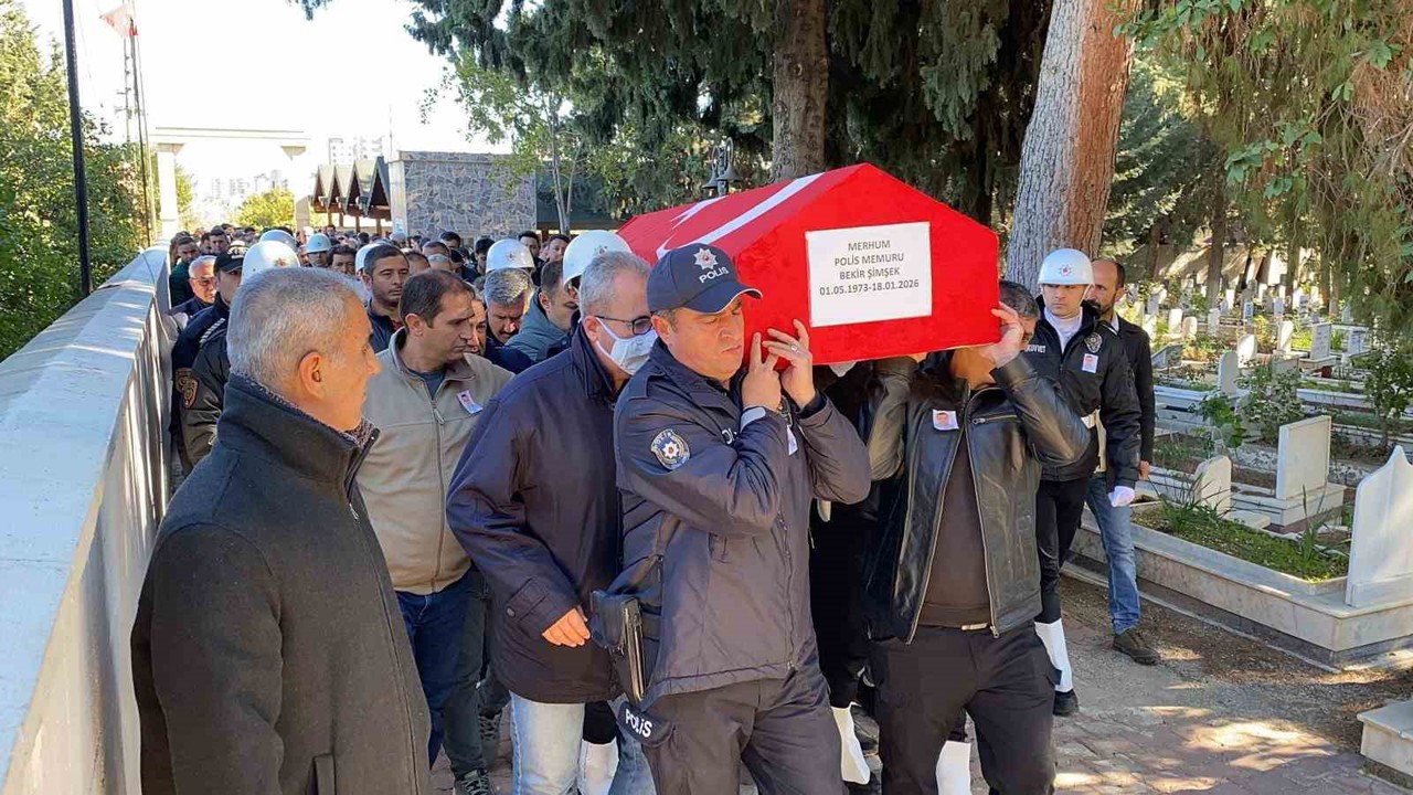 Vefat eden polis memuru törenle son yolculuğuna uğurlandı
