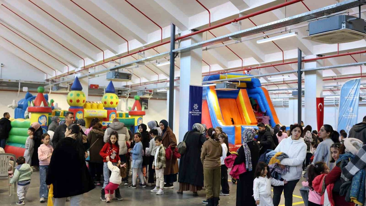 Başkan Çerçioğlu’ndan çocuklara karne hediyesi
