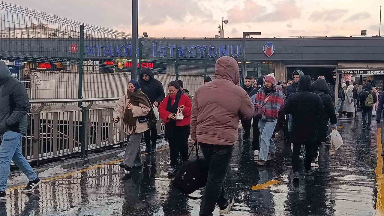İstanbullular uyarıları dikkate aldı, mesai çıkışında yoğunluk yaşanmadı
