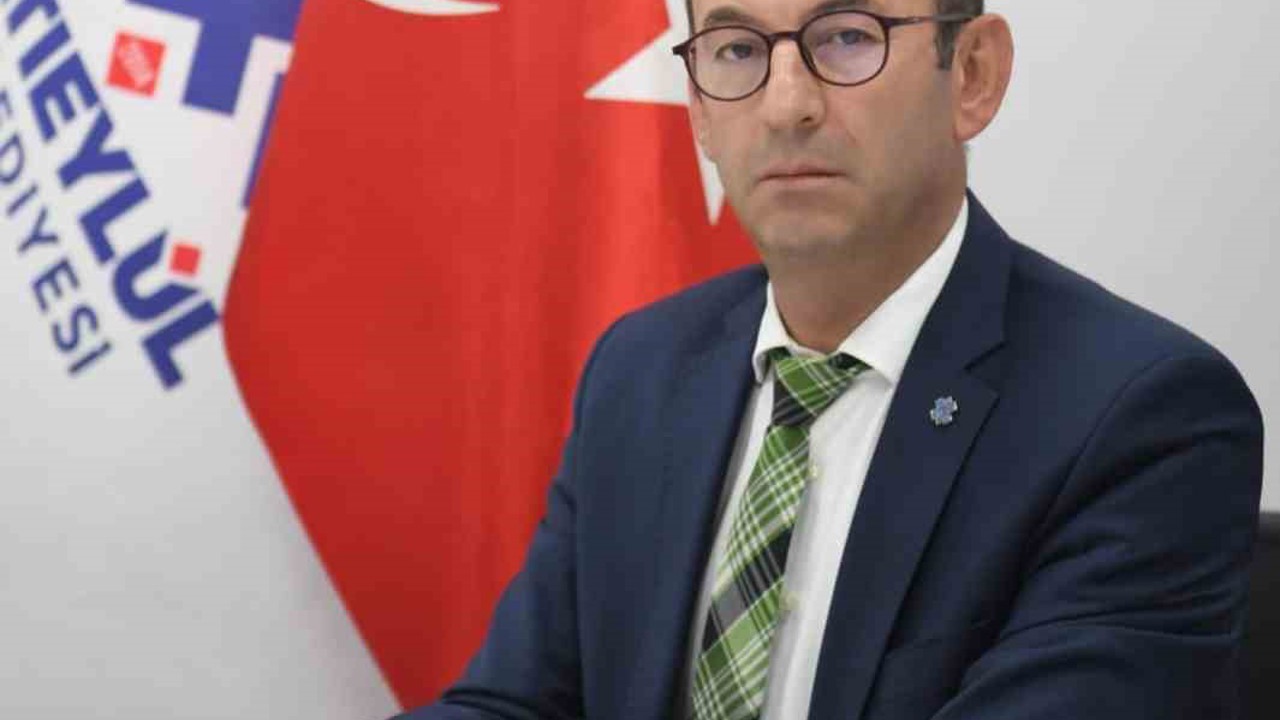 Altıeylül Belediyesi’nde görev değişimi
