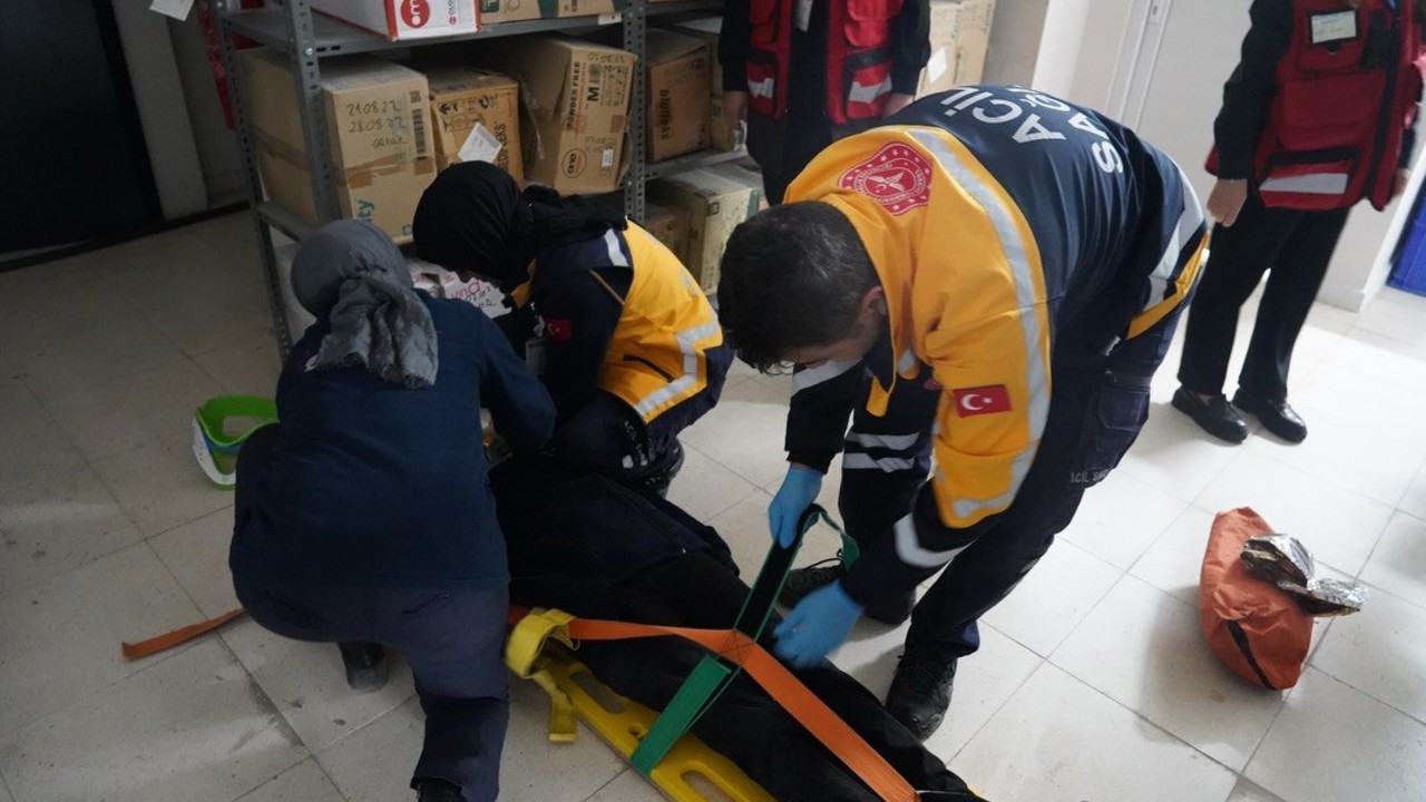 Bilecik Eğitim ve Araştırma Hastanesi’nde kırmızı kod tatbikatı gerçekleştirildi
