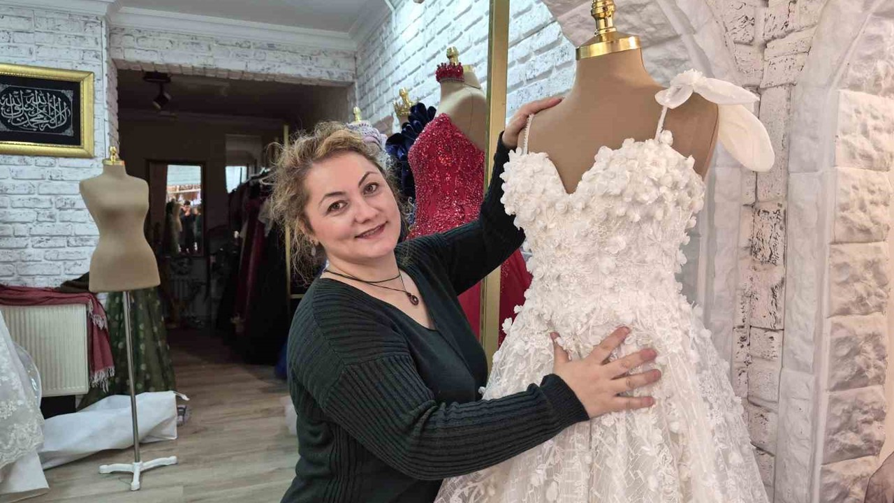 Gelinlikçiler yaz sezonunu bekliyor
