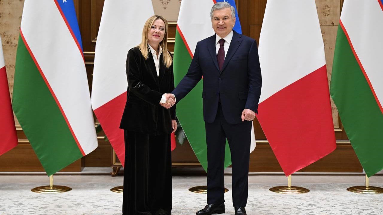 Özbekistan Cumhurbaşkanı Mirziyoyev, İtalya Başbakanı Meloni ile görüştü
