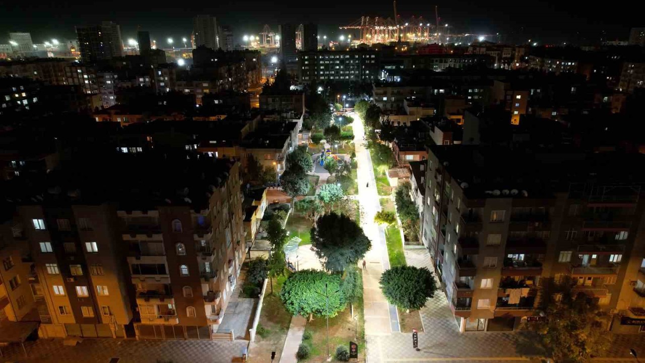 Akdeniz Belediyesi 6 parkı baştan sona yeniledi
