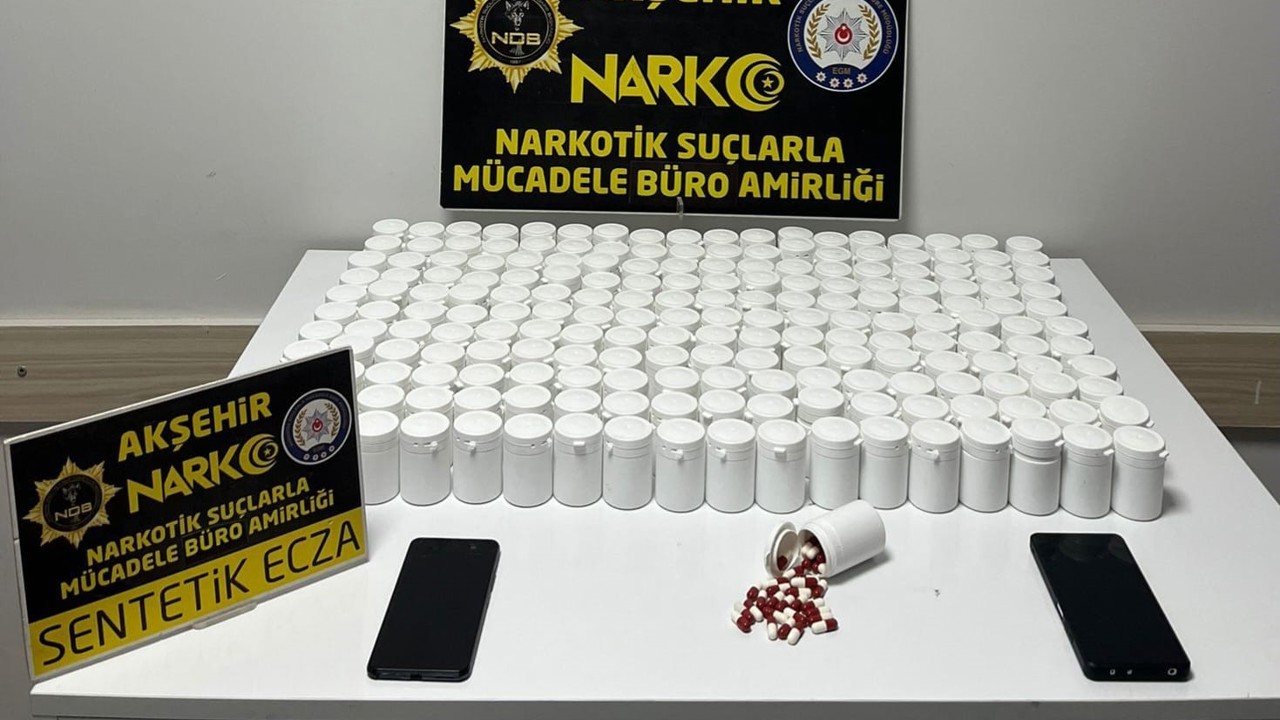 Akşehir’de 10 bin 550 adet uyuşturucu hap ele geçirildi: 2 tutuklama
