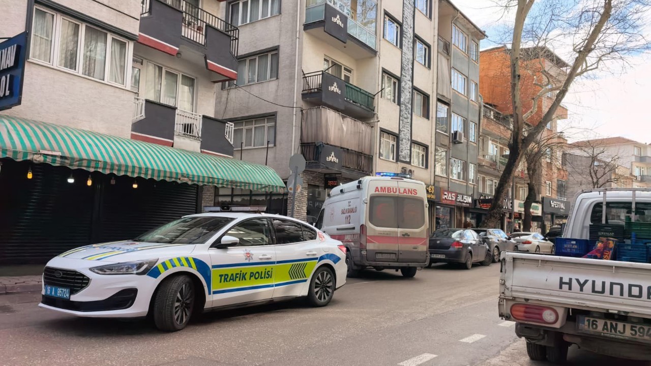 İnegöl’de genç adam evinde ölü bulundu
