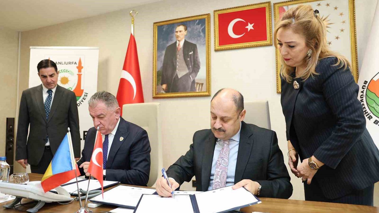 Şanlıurfa ile Romanya’nın Piteti kenti kardeş şehir oldu
