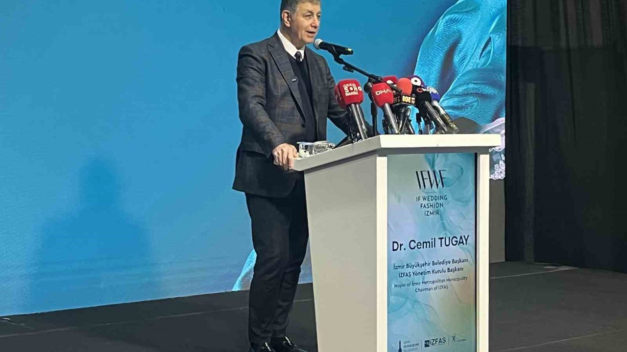 Başkan Tugay: "Ya hizmet getirsinler ya da engel olmasınlar"
