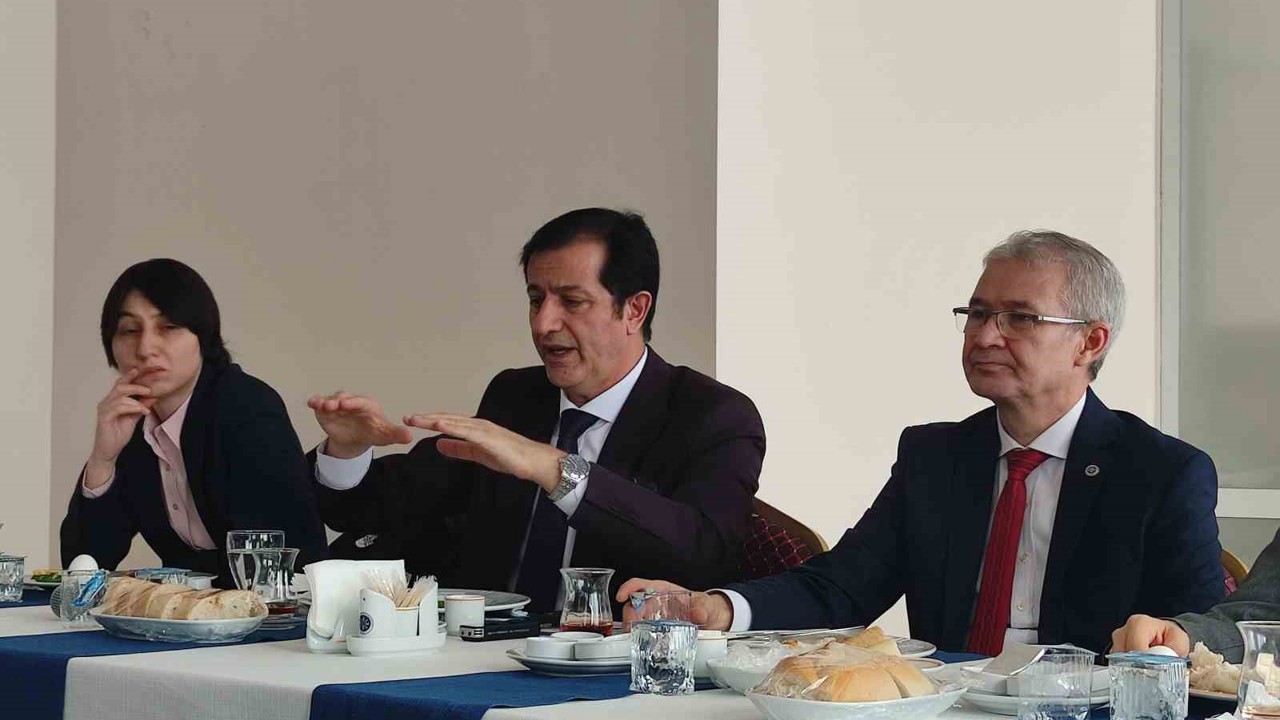 Ardahan Üniversitesi bünyesinde hayvan hastanesi kurulacak

