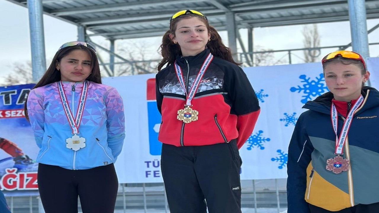 Hakkarili sporcular Erzurum’dan 22 madalyayla döndü
