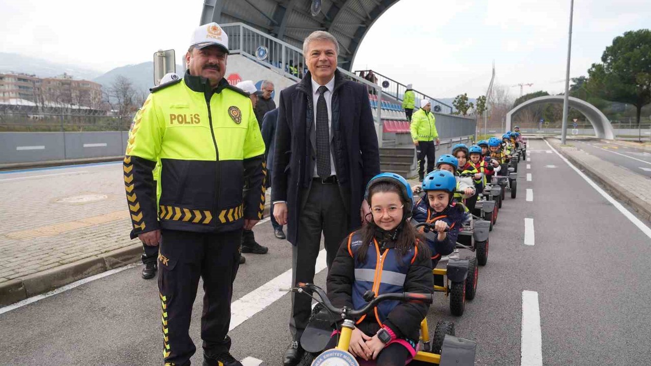 Oyak Renault’dan gelecek için güvenli adımlar projesi
