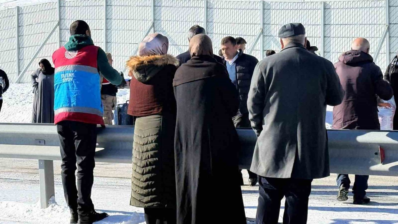 Tutak Kaymakamlığından kazazedelere çorba ikramı
