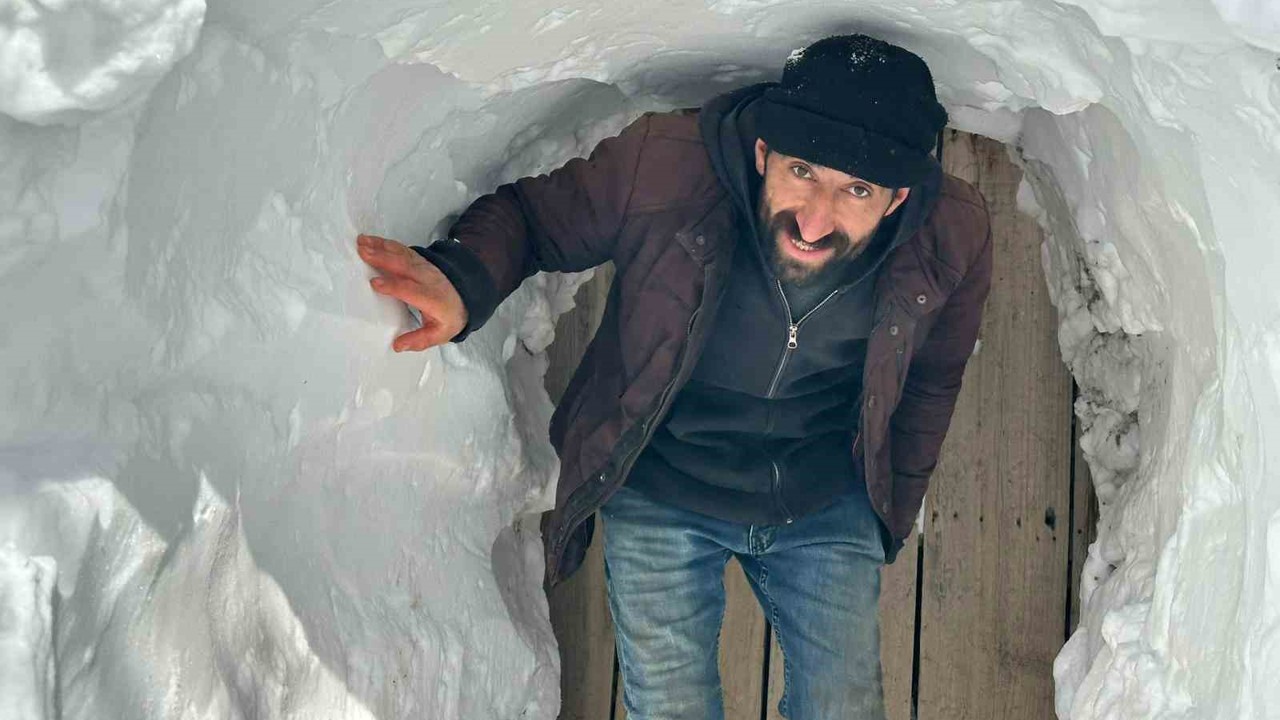 Kardan tünellerden geçen yaşam
