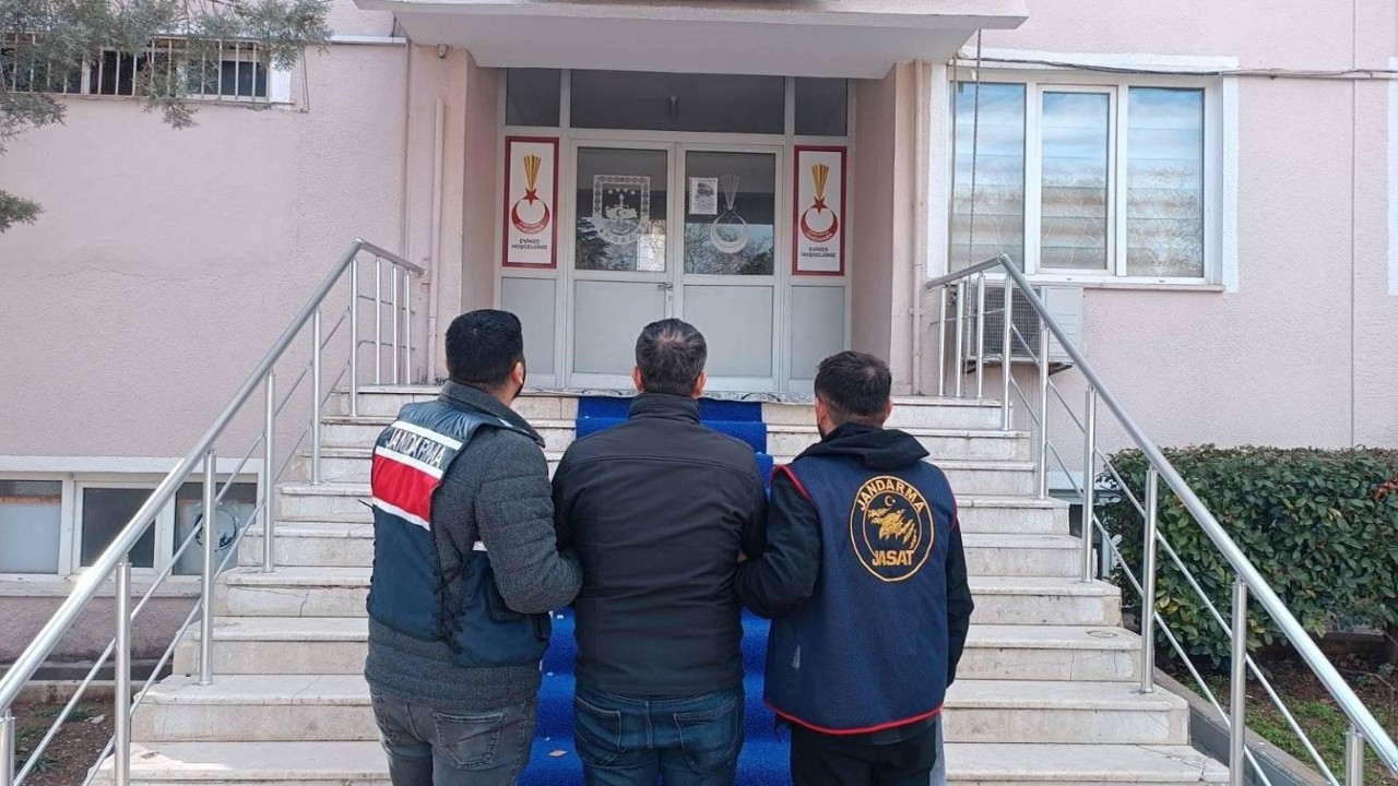 Jandarmadan 1 haftada kapsamlı operasyon: 297 şüpheli yakalandı, 94’ü tutuklandı
