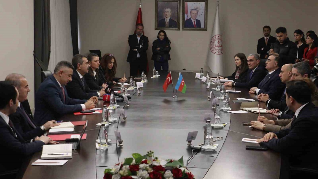 Bakan Tekin: "Türkiye ile Azerbaycan arasında çok yakın bir dostluk ilişkisi var"
